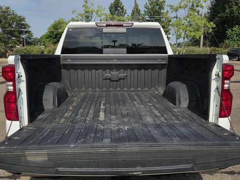 Used 2023 Chevrolet Silverado 1500 LT w/ Safety Package AWD/4WD image 27