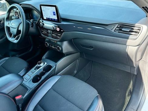 Used 2025 Ford Escape ST-Line image 27