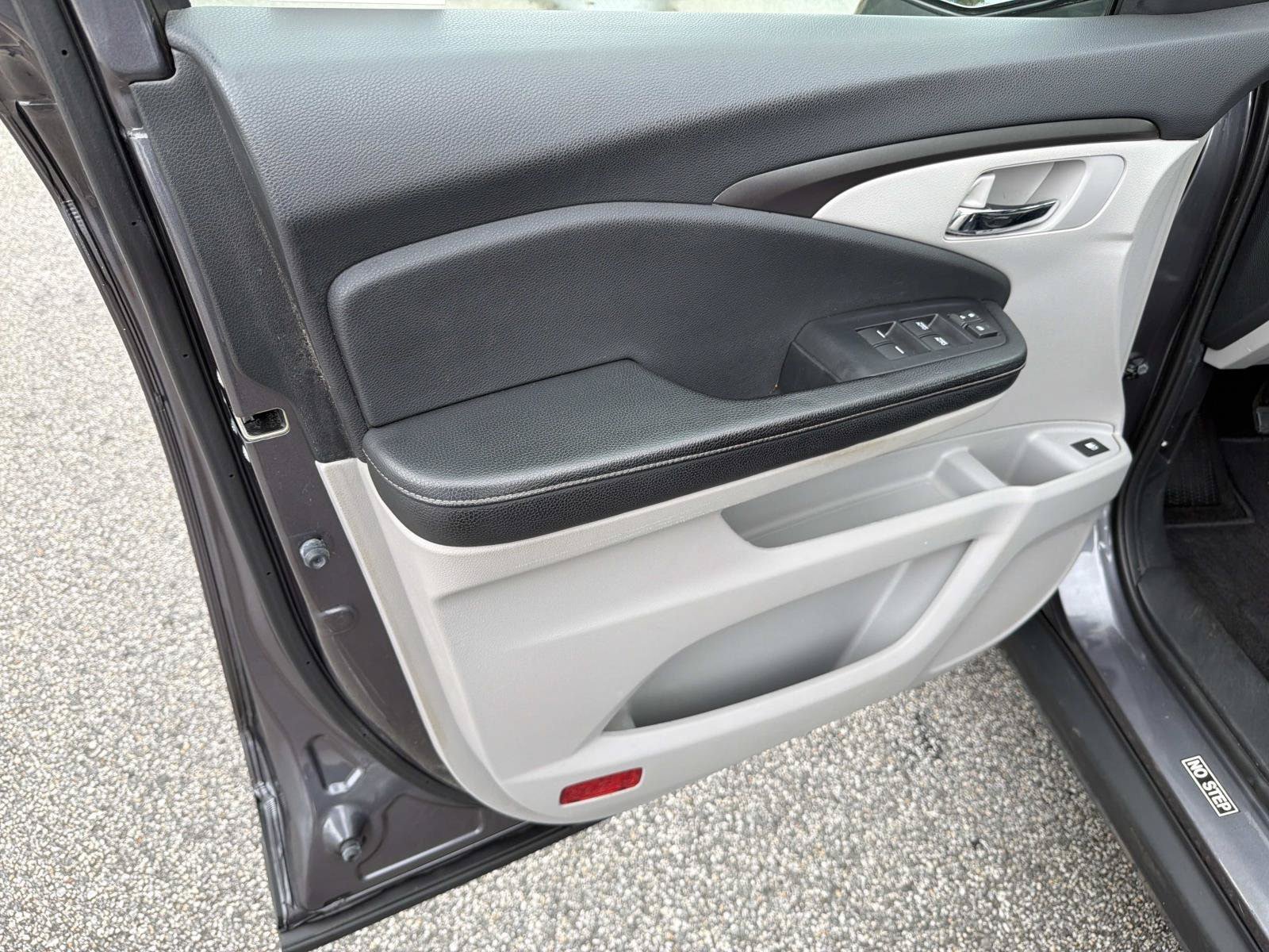 Used 2019 Honda Ridgeline RT image 11