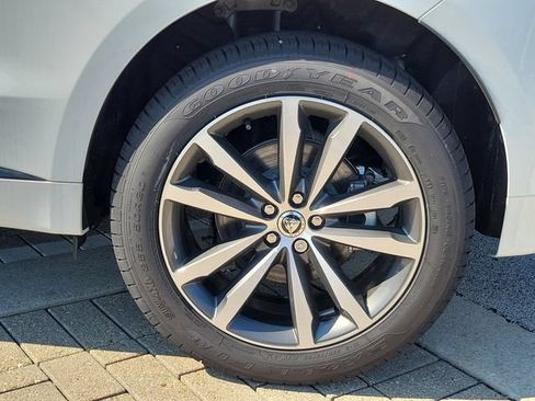 New 2026 Jaguar F-PACE R-Dynamic S AWD/4WD image 7