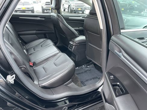 Used 2016 Ford Fusion Titanium image 29