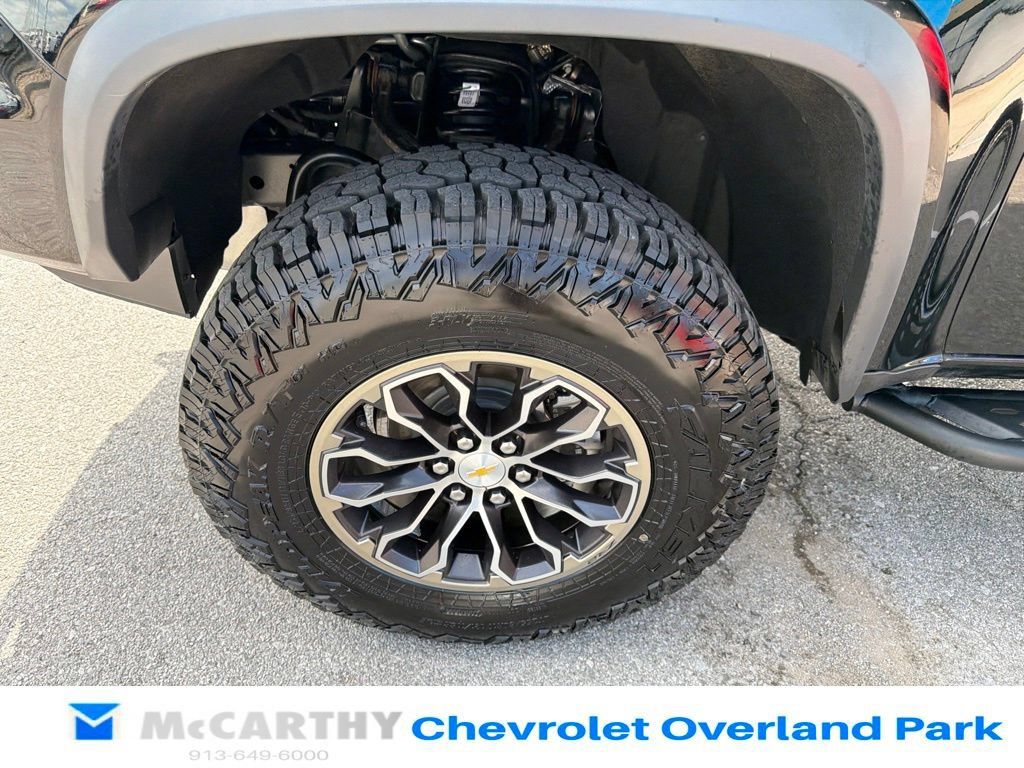 Used 2022 Chevrolet Colorado ZR2 AWD/4WD image 35