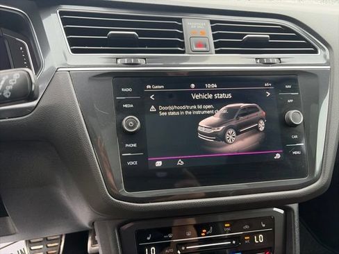 Used 2022 Volkswagen Tiguan SEL R-Line AWD/4WD image 25