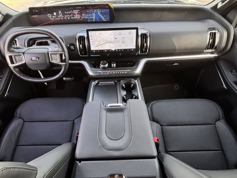 New 2026 Ford Expedition Max Platinum w/ Stealth Appearance Package AWD/4WD image 10