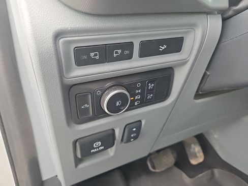 Used 2024 Ford F150 Lariat w/ FX4 Off-Road Package AWD/4WD image 17