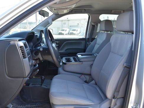 Used 2018 Chevrolet Silverado 1500 Custom w/ Trailering Package image 6