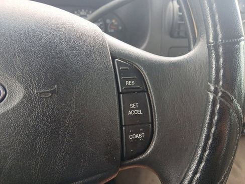 Used 2005 Ford F250 XLT RWD image 17