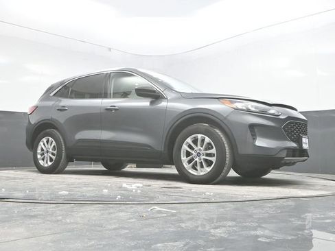 Used 2022 Ford Escape SE image 27