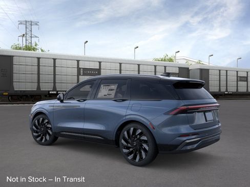 New 2026 Lincoln Nautilus Reserve AWD/4WD image 4
