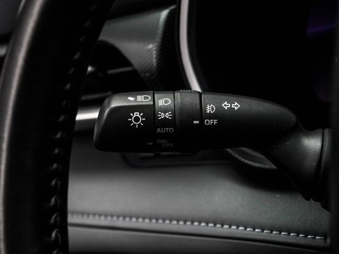 Used 2025 Toyota Highlander XSE AWD/4WD image 33