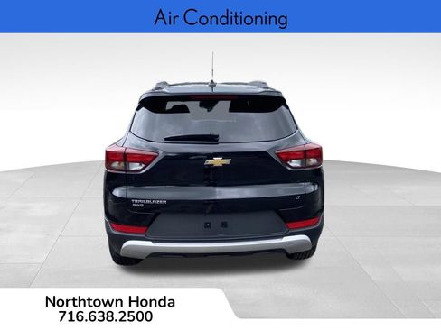 Used 2023 Chevrolet TrailBlazer LT w/ Convenience Package AWD/4WD image 8