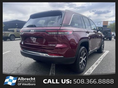 Used 2025 Jeep Grand Cherokee Limited AWD/4WD image 5