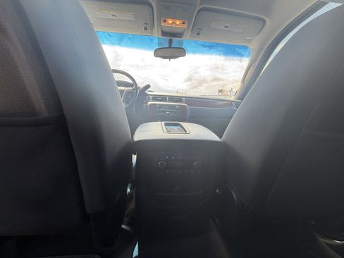 Used 2012 Chevrolet Suburban LS AWD/4WD image 24