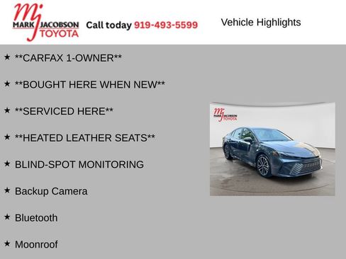 Used 2025 Toyota Camry XLE FWD image 6