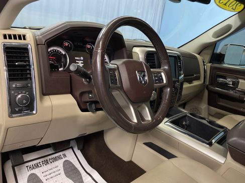 Used 2015 RAM 1500 Laramie w/ Convenience Group image 10