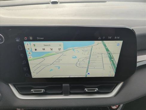 Used 2025 Chevrolet Equinox LT w/ Convenience Package II image 12