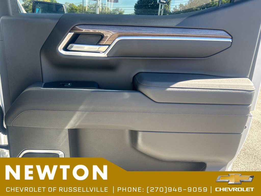 Used 2026 Chevrolet Silverado 1500 RST w/ RST Select Package AWD/4WD image 27