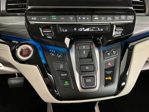 New 2026 Honda Odyssey Elite image 15