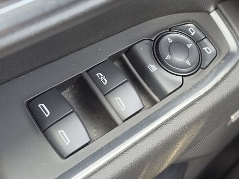 Used 2025 Chevrolet Silverado 1500 RST AWD/4WD image 13
