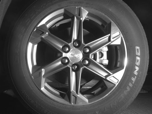 Used 2025 Chevrolet Blazer LT FWD image 14