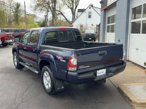 Used 2013 Toyota Tacoma 4x4 Double Cab w/ TRD Sport Pkg image 6