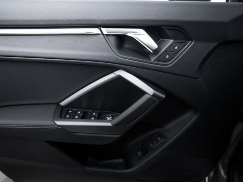 New 2025 Audi Q3 2.0T Premium image 13