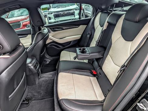 Used 2024 Cadillac CT5 Sport RWD image 18