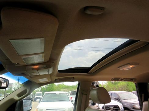 Used 2008 Toyota Sequoia Limited image 32