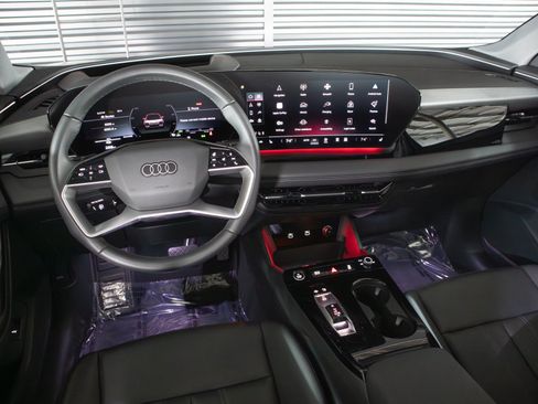 Certified 2025 Audi Q6 e-tron Premium Plus w/ Premium Plus AWD/4WD image 19