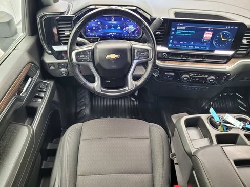 Used 2024 Chevrolet Silverado 2500 LT w/ Convenience Package AWD/4WD image 19