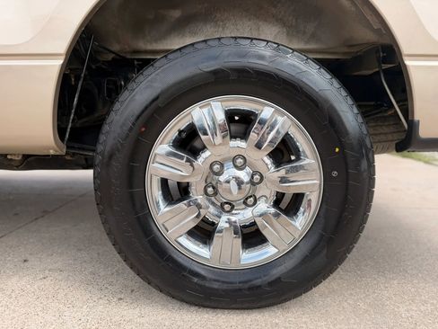Used 2012 Ford F150 XLT w/ XLT Chrome Pkg RWD image 18
