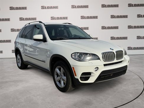 Used 2011 BMW X5 xDrive50i image 7