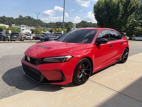 Used 2025 Honda Civic Type R image 4