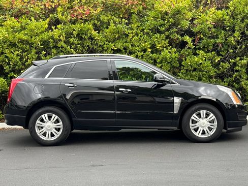 Used 2016 Cadillac SRX Luxury w/ Driver Awareness Package FWD image 3