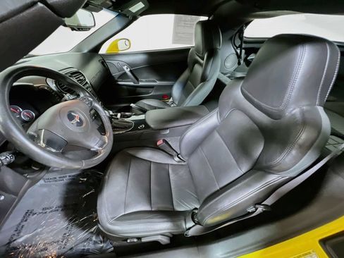 Used 2013 Chevrolet Corvette Coupe RWD image 17