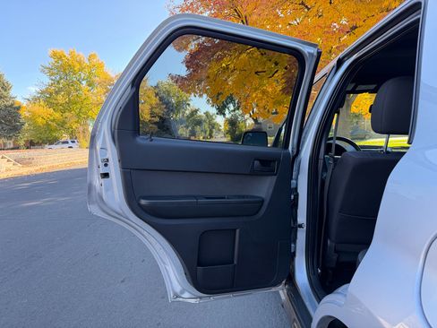 Used 2012 Ford Escape XLT image 14