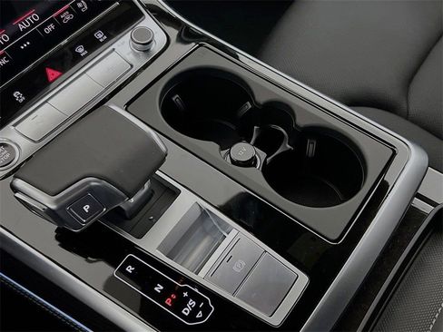 New 2026 Audi Q8 Premium Plus image 18