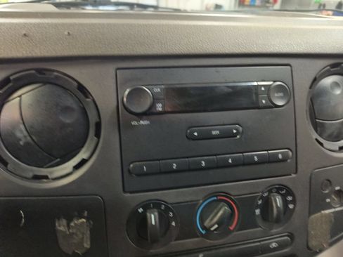 Used 2009 Ford F250 XL AWD/4WD image 21