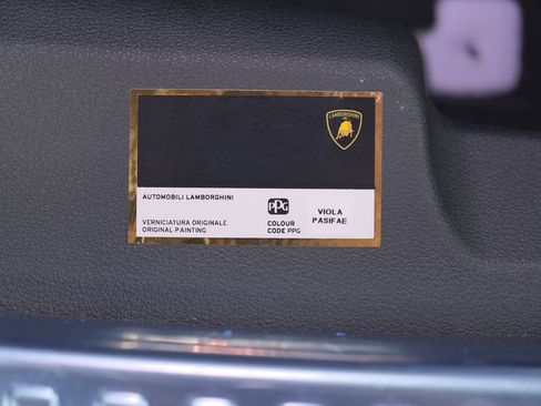 Used 2022 Lamborghini Urus AWD/4WD image 45
