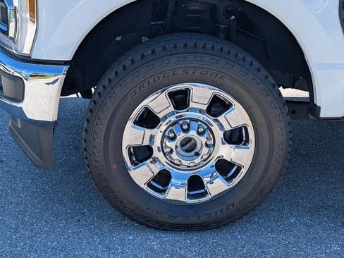 Certified 2024 Ford F250 Lariat w/ Chrome Package image 4