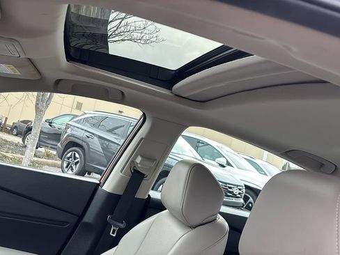 Used 2023 Honda Accord Touring image 25