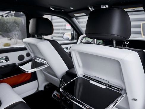 Used 2026 Rolls-Royce Cullinan image 47