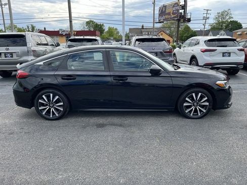 Used 2024 Honda Civic EX-L image 11