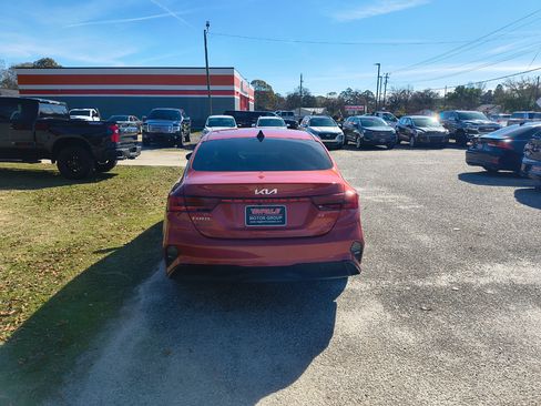 Used 2022 Kia Forte LXS image 7