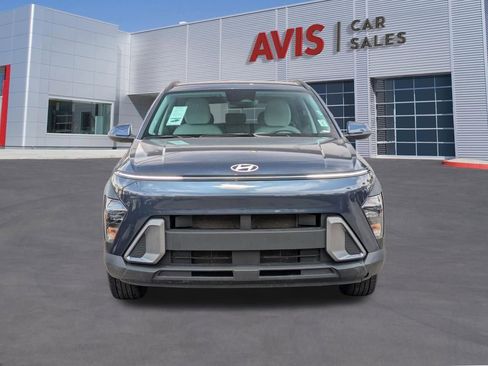 Used 2025 Hyundai Kona SEL FWD image 2
