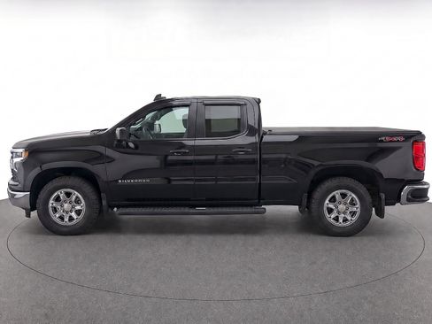 Used 2017 Chevrolet Silverado 1500 LS w/ Trailering Package AWD/4WD image 6