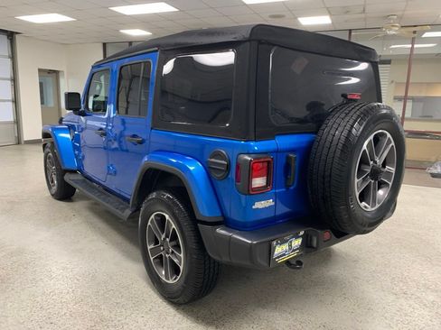 Certified 2023 Jeep Wrangler Unlimited Sahara AWD/4WD image 4