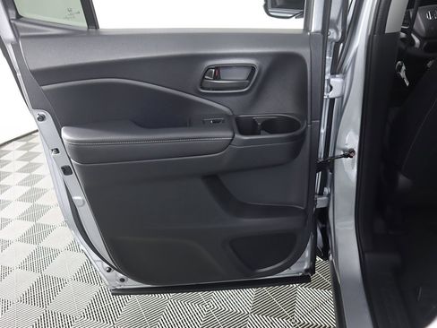 Certified 2025 Honda Ridgeline Sport+ image 22