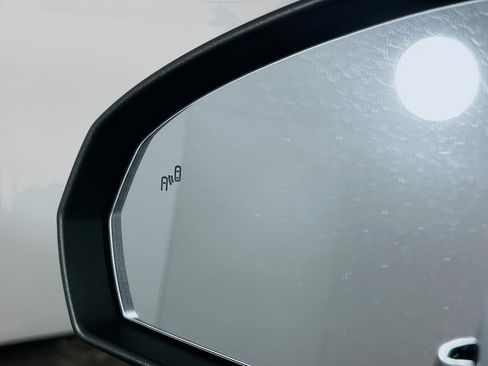 Used 2025 Volkswagen Taos S image 16