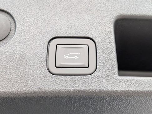 New 2026 Chevrolet Equinox ACTIV w/ Convenience Package III image 10